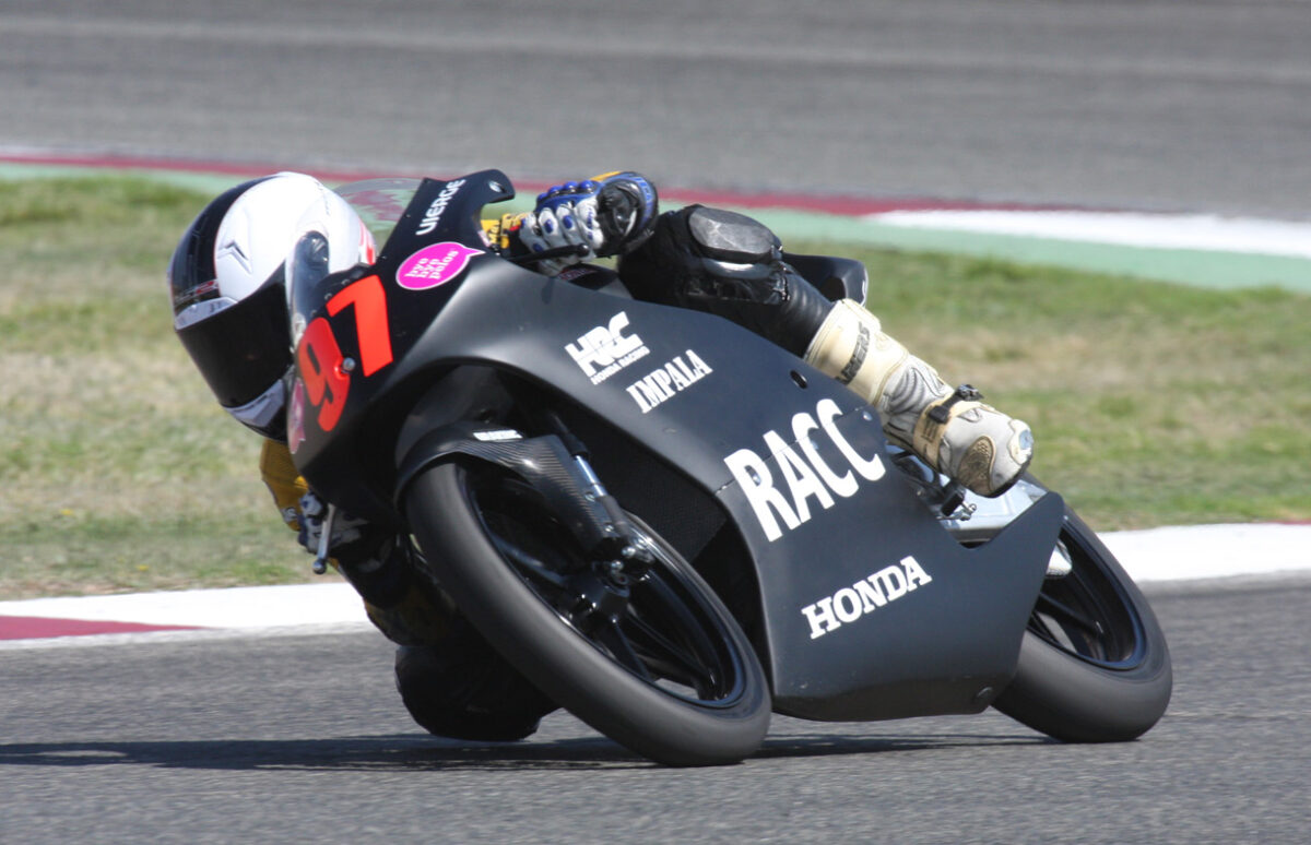 Las nuevas Honda de Moto 3 también ruedan en España 1 moto 3 1