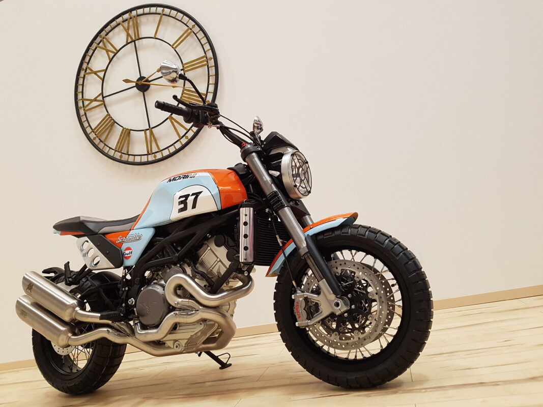 Moto Morini Scrambler 1200 Gulf: heredera de la mítica Corsaro Regolarità 1 motomoriniscramblergulf 1