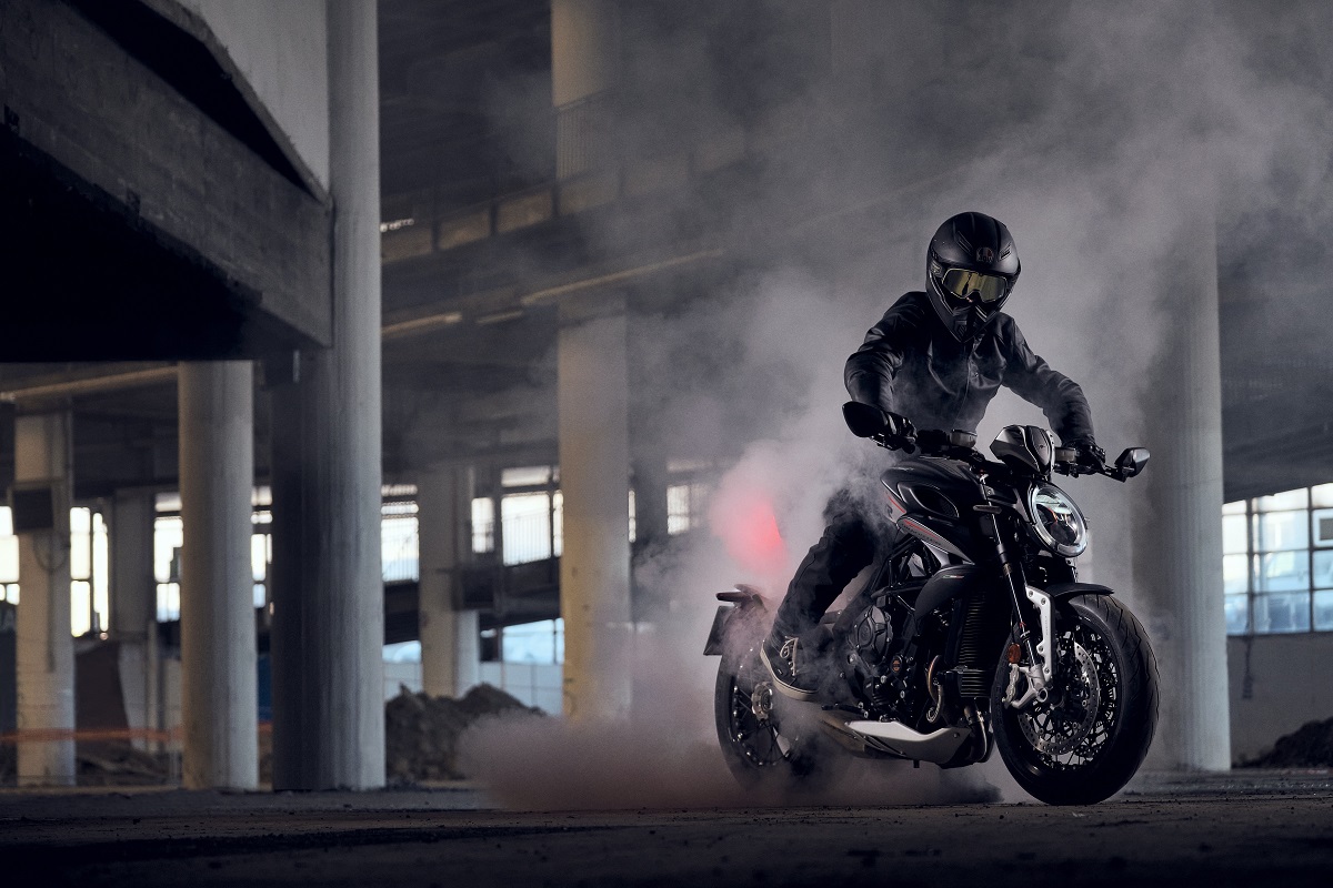 MV Agusta Brutale 800 y Dragster 800 2021 1 mvagusta2021