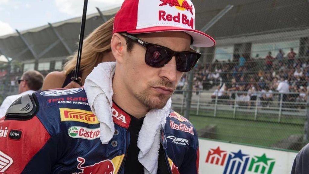Nicky Hayden, en estado grave tras ser atropellado mientras montaba en bici 7 niclyhaydenenestadograve