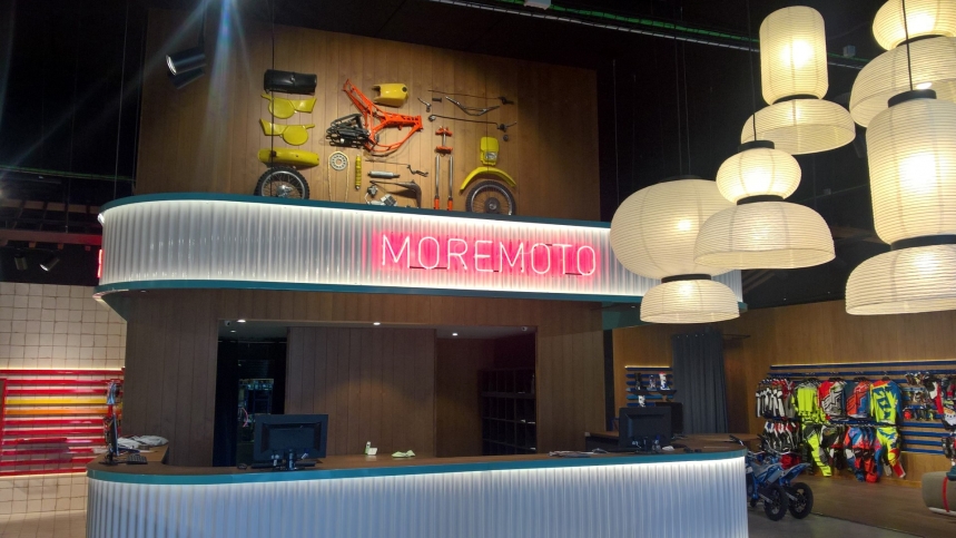 Moremoto actualiza su tienda de Madrid con un nuevo concepto 1 nuevatiendamoremoto 1