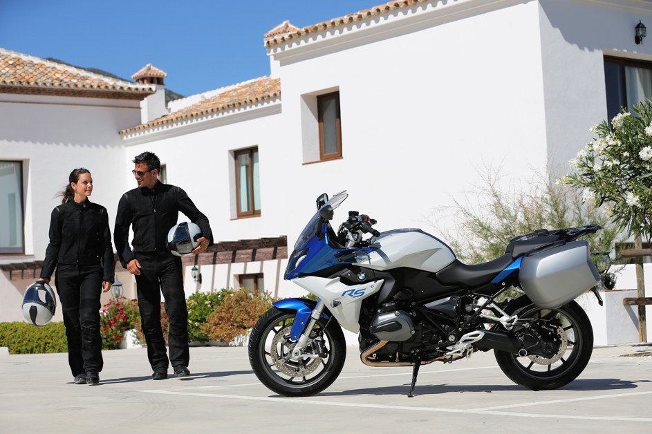 Este verano, equípate con BMW 1 p90163611highresbmw r 1200 rs 09
