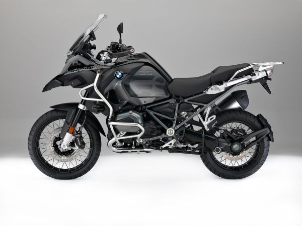 BMW: cambios técnicos para los modelos 2017 1 p90223365lowresbmw r 1200 gs advent