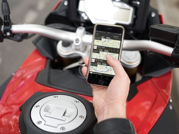 BMW y Rever se unen para crear una nueva comunidad de moteros 1 p90227051lowresbmw motorrad partner
