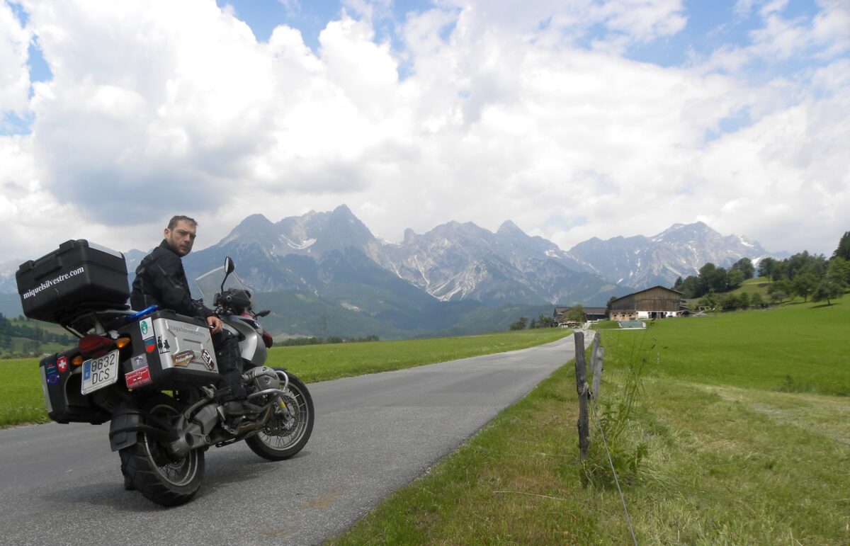 Europa Nómada, el último proyecto de Miquel Silvestre y BMW 1 p90227794highresmiquel silvestre