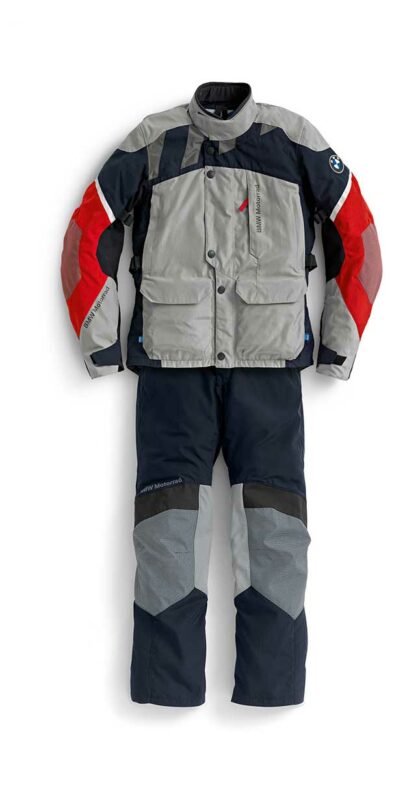 BMW Motorrad te da las mejores ideas para regalar en Navidad 1 p90378258highrestraje gs dry suit