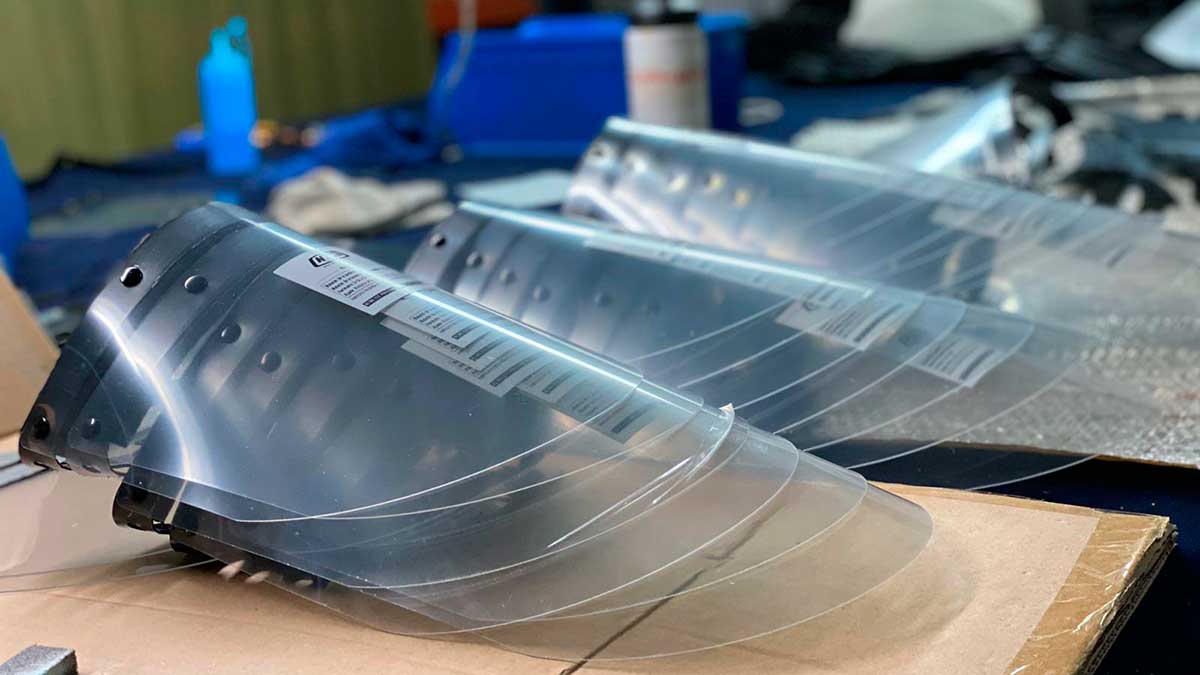 Coronavirus: NZI y ByCity producen una visera para evitar contactos 8 pantallas