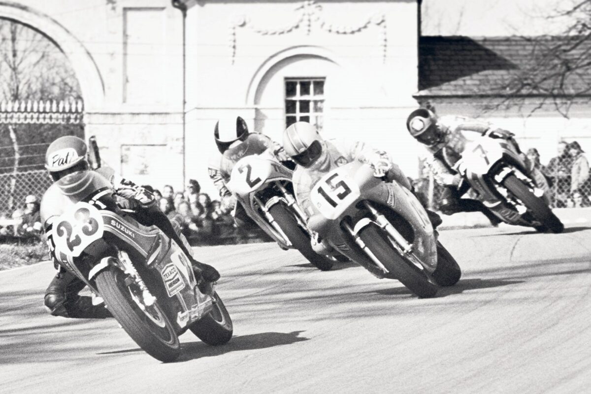 SUZUKI XR23B RG 650: historia en directo 1 pat hennen 23 leads transatlantic match race at oulton park