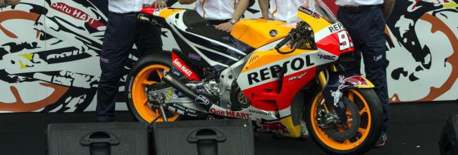 El equipo Repsol Honda de MotoGP presentó sus motos 2016 en Indonesia