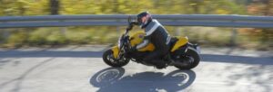 Fotos de la Ducati Monster 821 en acción