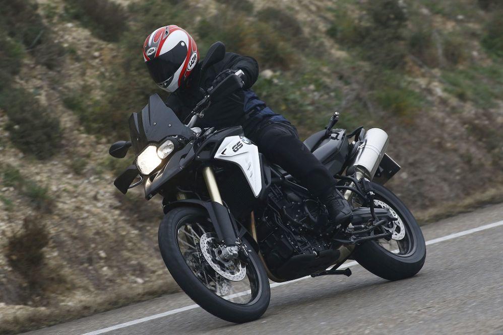 BMW F800 GS 2016 1 En acción con la BMW F 800 GS 2016