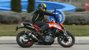 Fotos de la KTM 125 Duke 2018 a prueba