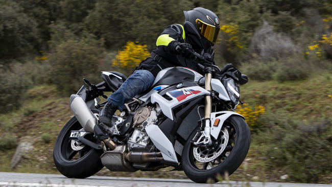 Prueba BMW S 1000 R: En el límite del bien