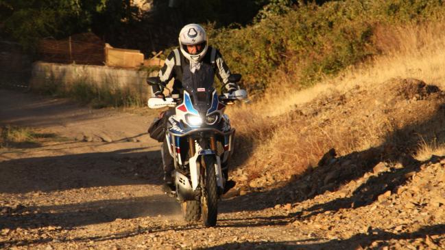 Honda Africa Twin Adventure Sports en ruta 1 Prueba Honda Africa Twin CRF 1000 L Adventure sports: 100% todo-todoterreno