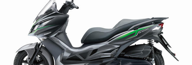 Kawasaki J300: revolución verde