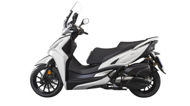 Fotos de la Kymco Agility+ 300 1 Nuevos KYMCO Agility+300 y People S 300: salón EICMA Milán 2018