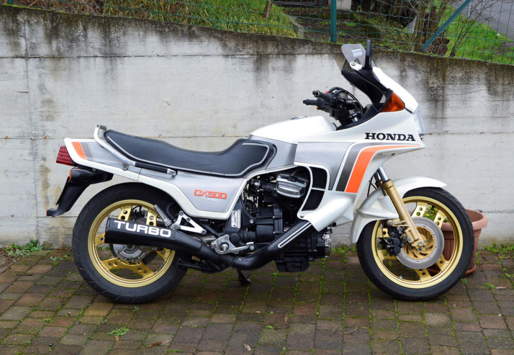 Subasta Carole Nash MCN London Motorcycle Show 2016 1 Subasta de motos de ensueño en Londres