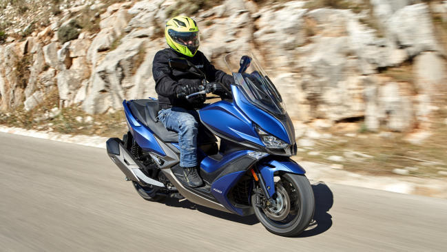 Prueba KYMCO Xciting 400 S: Elegante deportividad