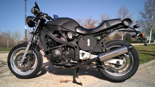 Fotos de la Suzuki GSX 750F Café Racer 1990 1 Preparación de una Suzuki GSX 750F de 1990: Café Racer