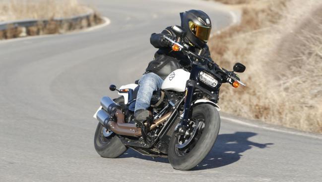 Prueba Harley Davidson Softail Fat Bob 114: In his way
