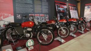 Fotos: 75 Aniversario Montesa en el Museo de Bassella