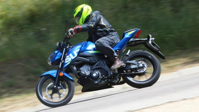 Fotos de la Suzuki GSX-S 125 en acción 1 Prueba Suzuki GSX-S 125: Lo mejor de cada casa