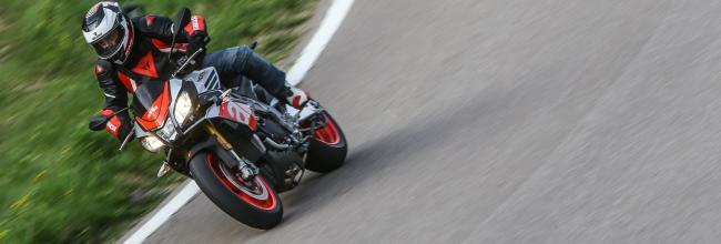 Prueba de la Aprilia Tuono V4 1100 Factory 6 preview a517a080a9d07