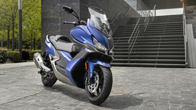 KYMCO Xciting S 400: potente y tecnológico