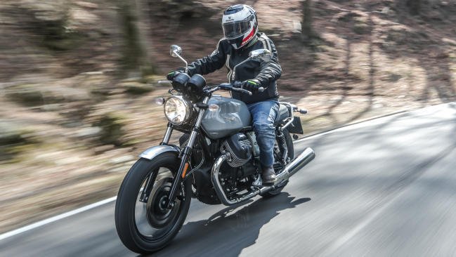 Prueba MotoGuzzi V7 III Rough, Milano y Carbon: <em>Grande famiglia</em>