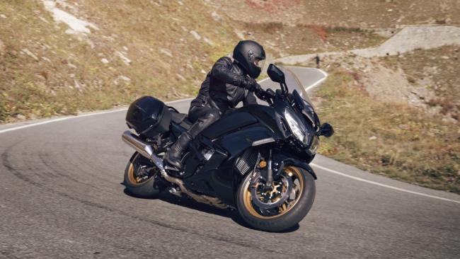 Yamaha FJR 1300 Ultimate Edition: tope de gama