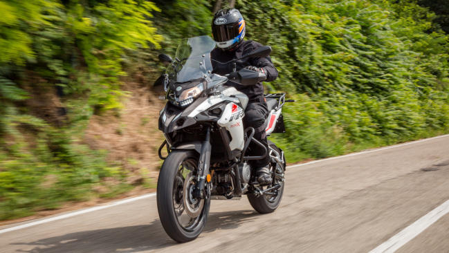 Prueba Benelli TRK 502 X: lo mismo, pero mejor