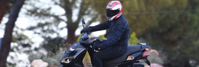 Prueba Peugeot Speedfight 4 125: Scooter supermotard