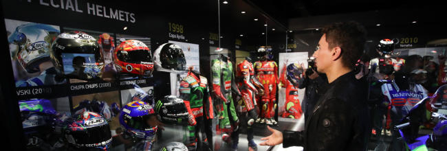 Jorge Lorenzo inaugura su museo ‘World Champion by 99’ en Andorra