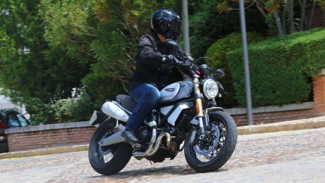 Prueba Scrambler Ducati 1100 Special: Más Scrambler y más Ducati