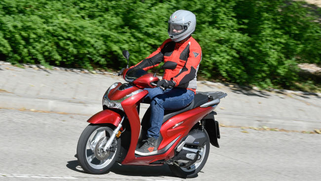 Prueba Honda SH 125i 2020: Rozar la perfección