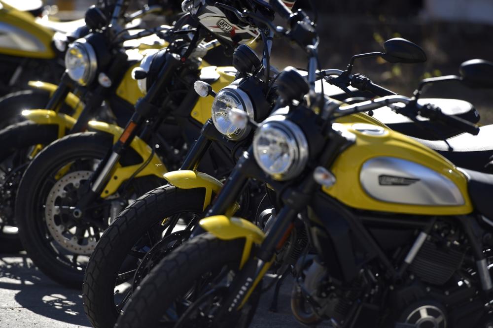 prueba ducati scrambler icon 13g