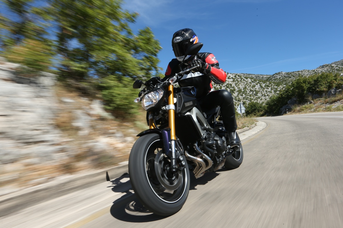 Yamaha MT-09: primera prueba 3 pruebayamahamt0902