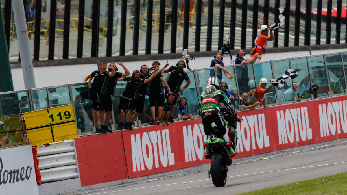 WSBK Misano: Jonathan Rea se alza con el doblete y roza el bicampeonato 1 readobletemisano
