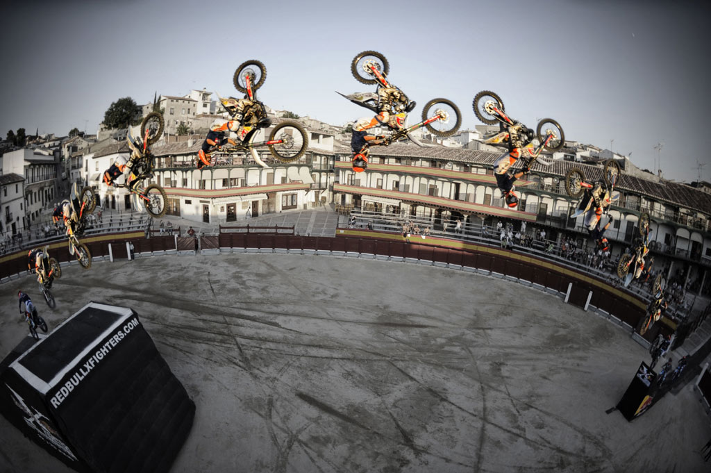 Dany Torres da la alternativa a Melero en Chinchón 1 red bull 8