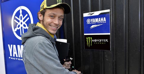 Monster Energy patrocinará el equipo Yamaha Factory 1 rossi 8