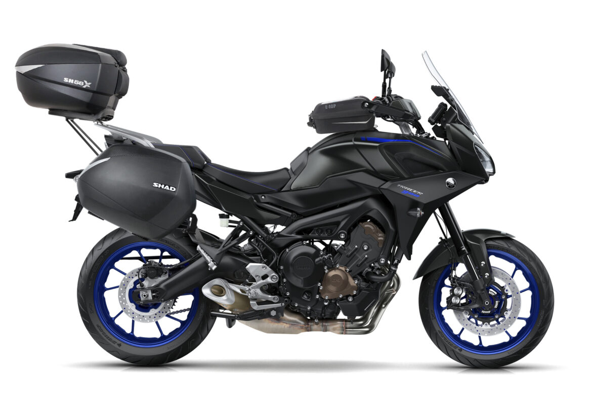 SHAD presenta sus accesorios para equipar la Yamaha Tracer/GT 900 1 shadequipamientoyamahatracer900