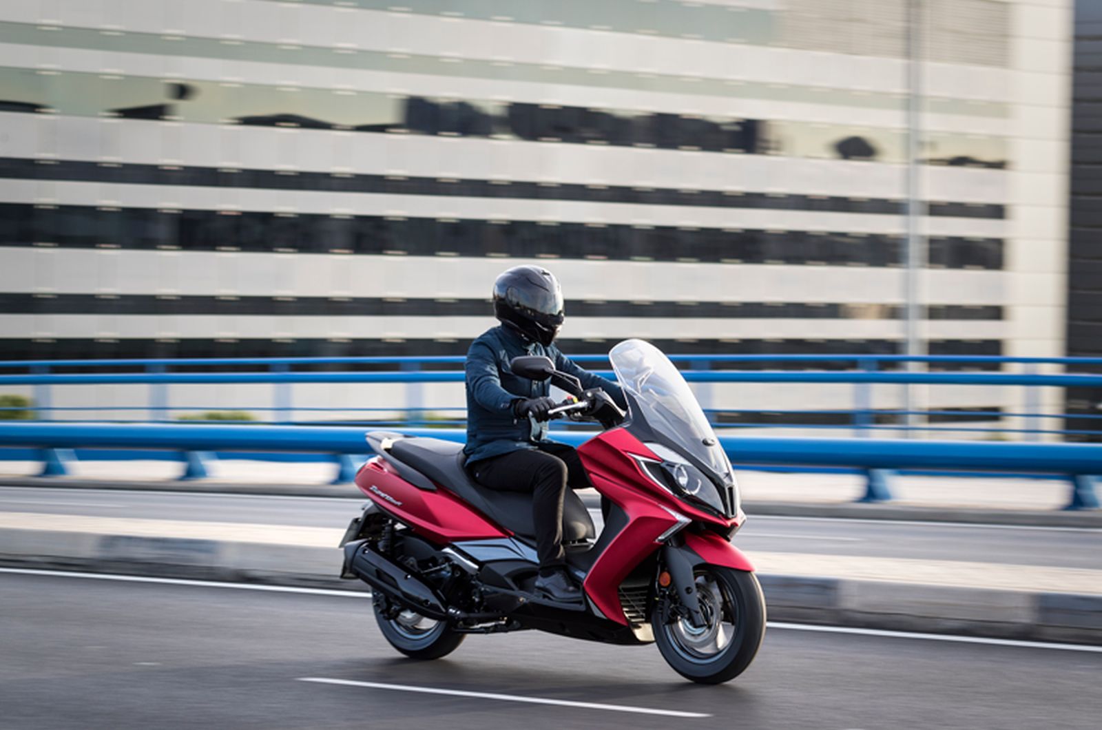 Nuevos Kymco Superdink 125 y 350 cc:  cómo son