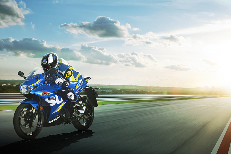 Más de 200 ofertas de motos nuevas en noviembre 1 suzukigsx r125