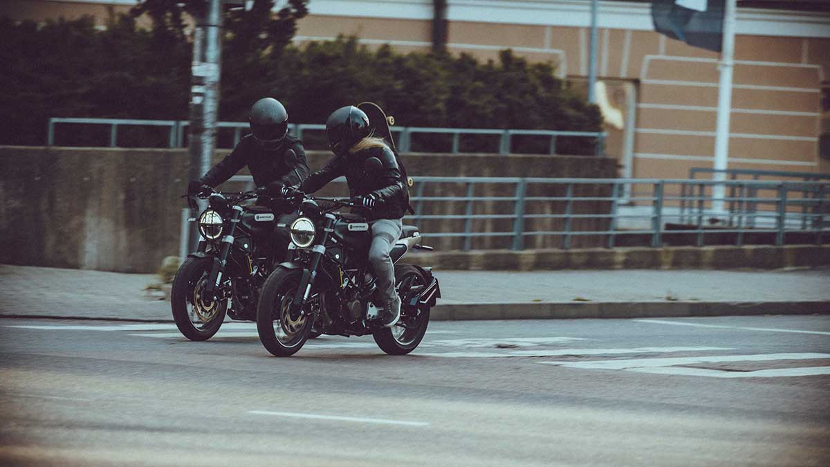 La familia Svartpilen crece con la llegada de la Husqvarna Svartpilen 125 1 svartpilen 125 2021