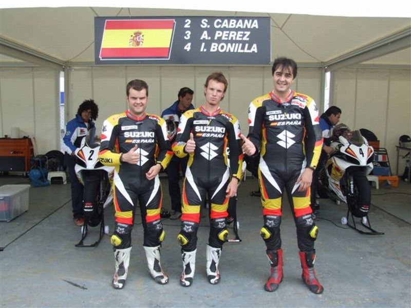 Hazte un favor-y lee esto 1 team spain 2006 suzuki cup