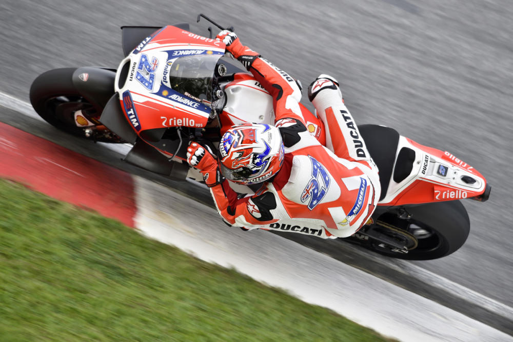 Casey Stoner, con neumáticos duros, la mejor Ducati del día 1 test sepang motogp 2016 123g 1