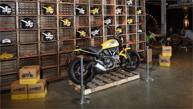 Ducati Scrambler abre su primera tienda exclusiva en Barcelona 1 tiendaducatiscrambler