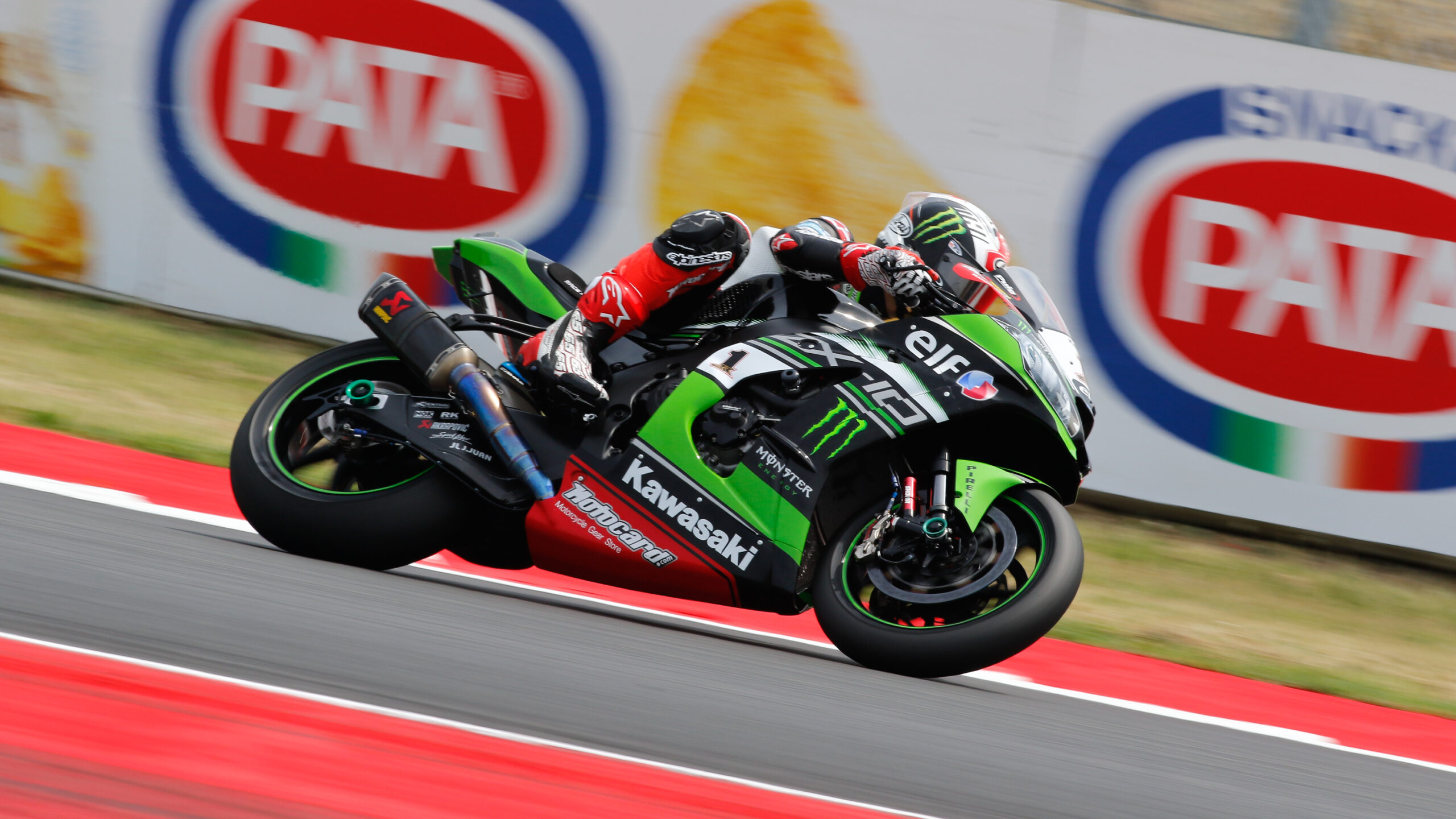 WSBK Misano: Tom Sykes vence tras una última vuelta caótica 5 tomsykesvictoriamisano scaled