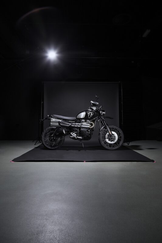Triumph Scrambler 1200 XE Bond Edition: "mi nombre es Bonn, Bonneville" 1 triumphbondedition
