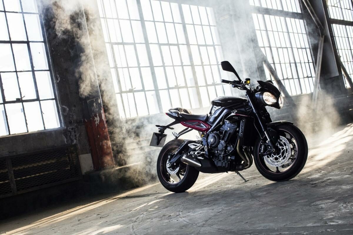 Triumph Street Triple 765: historia de un tridente 1 triumphstreettriple765 1